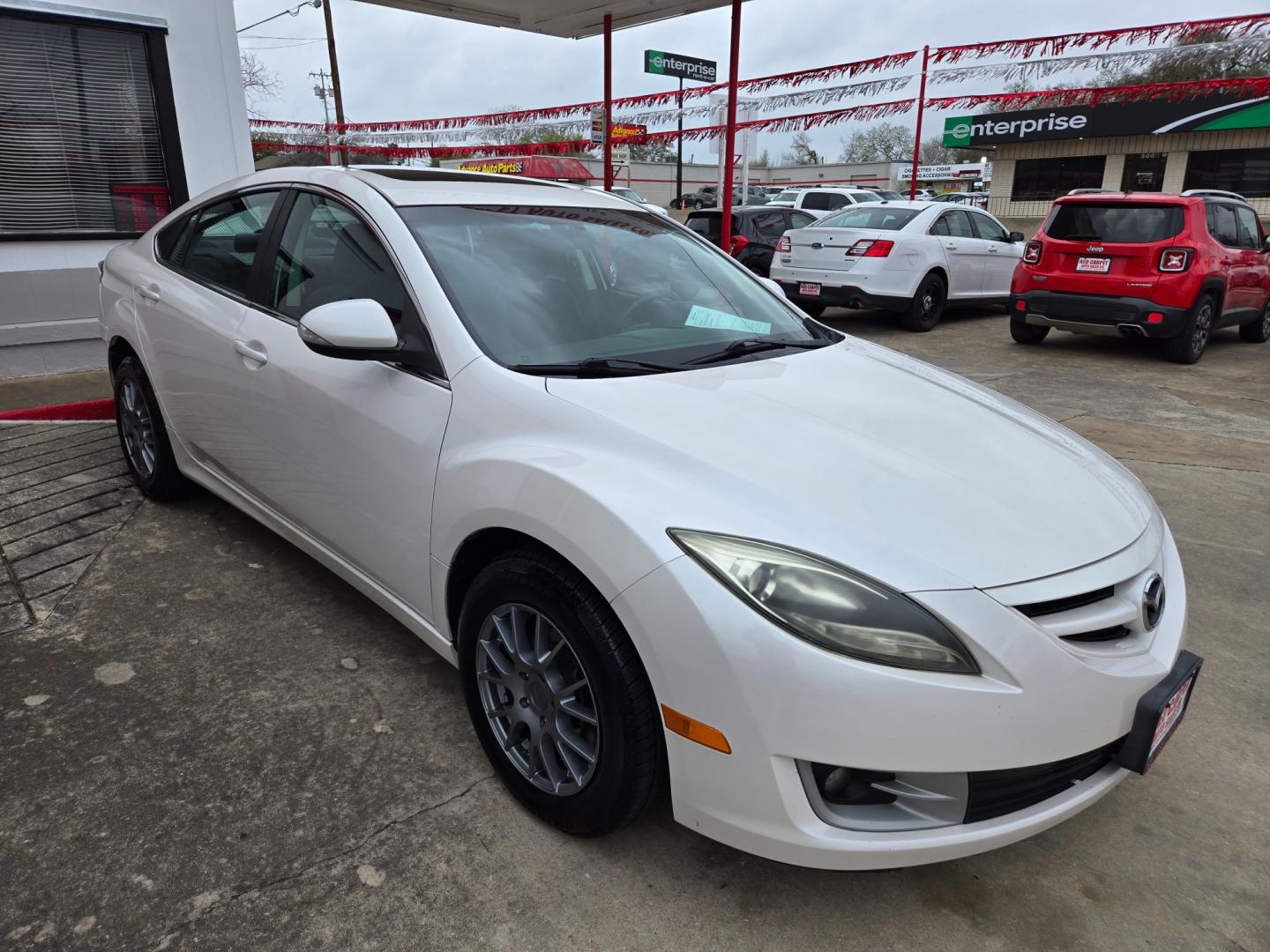 2012 WHITE Mazda MAZDA6 I Touring Plus (1YVHZ8EH4C5) with an 2.5L L4 DOHC 16V engine, 6-Speed Automatic transmission, located at 503 West Court, Seguin, TX, 78155, (830) 379-3373, 29.568621, -97.969803 - Photo#1